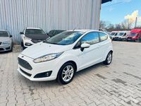 Gebraucht Ford Fiesta SYNC Edition 75 PS (55 kW) 2015 Weiß Kleinwagen