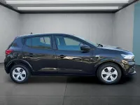 Neu Dacia Sandero 91 PS (66 kW) 2025 Schwarz Kleinwagen