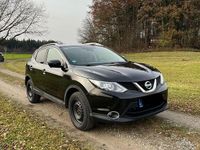 Gebraucht Nissan Qashqai N-Connecta 163 PS (119 kW) 2016 Schwarz SUV