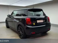 Gebraucht Mini Cooper SE 135 kW (184 PS) 2023 Schwarz Kleinwagen
