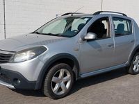Gebraucht Dacia Sandero Stepway 84 PS (61 kW) 2011 Silber Limousine