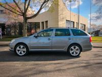 Gebraucht Skoda Octavia 160 PS (117 kW) 2012 Silber Kombi