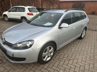 Gebraucht VW Golf VI Comfortline 122 PS (89 kW) 2011 Silber Kleinwagen