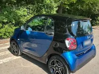 Gebraucht Smart ForTwo Coupé Pulse 60 kW (82 PS) 2020 Blau Kleinwagen