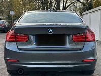 Gebraucht BMW 316 136 PS (100 kW) 2013 Grau Limousine