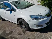 Gebraucht Opel Astra 140 PS (102 kW) 2012 Kombi