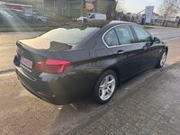 Gebraucht BMW 520 184 PS (135 kW) 2014 Schwarz Limousine