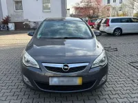 Gebraucht Opel Astra 140 PS (102 kW) 2011 Grau Kombi