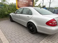 Gebraucht Mercedes E240 177 PS (130 kW) 2004 Silber Limousine