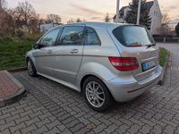 Gebraucht Mercedes B180 109 PS (80 kW) 2007 Silber Van / Kleinbus