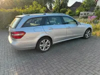 Gebraucht Mercedes E300 231 PS (169 kW) 2011 Silber Kombi