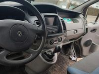 Gebraucht Renault Trafic Komfort 114 PS (83 kW) 2014 Schwarz Van / Kleinbus