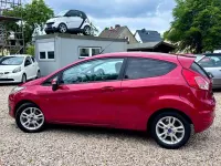 Gebraucht Ford Fiesta Celebration 101 PS (74 kW) 2016 Rot Kleinwagen