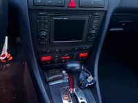 Gebraucht Audi A6 115 PS (84 kW) 2001 Grau Limousine