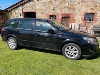 Second-hand Opel Astra 116 CP (85 kW) 2008 Negru Break