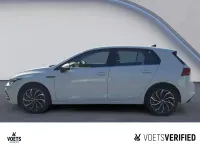 Gebraucht VW Golf VIII Style 190 PS (139 kW) 2024 Weiß Limousine