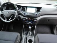 gebraucht Hyundai Tucson 2.0 CRDi 4WD Automatik Advantage