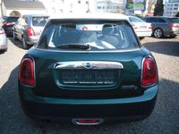 Gebraucht Mini Cooper D 116 PS (85 kW) 2015 British racing green ii metall Kleinwagen
