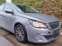 Gebraucht Peugeot 308 Style 110 PS (80 kW) 2015 Grau Limousine