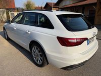 Gebraucht Audi A4 Sport 204 PS (150 kW) 2023 Weiß Kombi