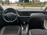 gebraucht Skoda Kamiq 1,0 TSI Active Neuwertige S/W Reifen vorhanden