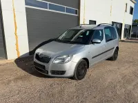Gebraucht Skoda Roomster Plus Edition 86 PS (63 kW) 2009 Silber Van / Kleinbus