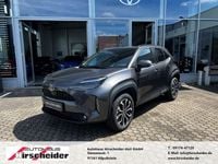 Neu Toyota Yaris Cross 131 PS (96 kW) 2025 Grau SUV