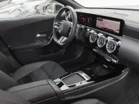 Gebraucht Mercedes CLA200 163 PS (119 kW) 2024 Schwarz metalliclack kosmosschwarz Kombi
