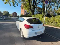 Second-hand Opel Astra 110 CP (80 kW) 2012 Alb Hatchback