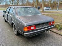 Gebraucht BMW 732 197 PS (144 kW) 1983 Grau Limousine