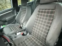 Gebraucht VW Golf V GTI 200 PS (147 kW) 2005 Silber Kleinwagen