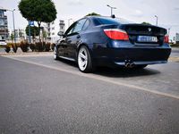 Gebraucht BMW 550 367 PS (269 kW) 2007 Blau Limousine