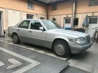 Second-hand Mercedes E250 1994 Argintiu Berlinǎ