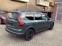 Gebraucht Dacia Jogger Extreme 101 PS (74 kW) 2025 Zedergrün Van / Kleinbus