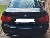 Używany BMW 320 170 KM (125 kW) 2009 Czarny Sedan/Limuzyna