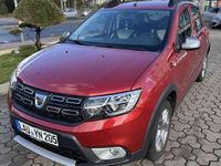 Gebraucht Dacia Sandero Prestige 90 PS (66 kW) 2017 Rot Kleinwagen
