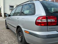 Gebraucht Volvo V40 122 PS (89 kW) 2002 Silber Kombi