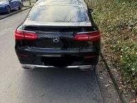 Gebraucht Mercedes GLC250 211 PS (155 kW) 2019 Schwarz Coupé