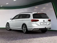 Gebraucht VW Passat Business 150 PS (110 kW) 2024 Weiss / gletscherweiss Kombi