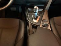 Second-hand BMW 330 2014 Maro Berlinǎ