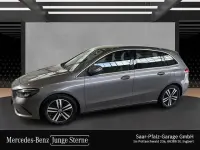 Gebraucht Mercedes B200 Progressive 163 PS (119 kW) 2022 Mountaingrau Kleinwagen