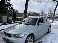 Gebraucht BMW 116 122 PS (89 kW) 2009 Blau Kleinwagen