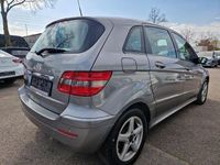 Gebraucht Mercedes B180 109 PS (80 kW) 2007 Grau Van / Kleinbus