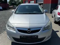 Gebraucht Opel Astra Design Edition 110 PS (80 kW) 2011 Silber Kombi