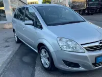 Gebraucht Opel Zafira Edition 140 PS (102 kW) 2009 Silber Van / Kleinbus