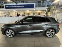 Gebraucht Audi S3 Sport 333 PS (244 kW) 2024 Grau Limousine