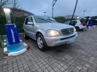 Gebraucht Mercedes ML270 163 PS (119 kW) 2003 Grau SUV