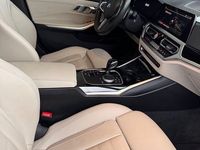 Gebraucht BMW 320 Efficient Dynamics 190 PS (139 kW) 2021 Blau Kombi