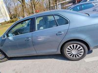 Gebraucht VW Jetta 102 PS (75 kW) 2006 Grau Limousine