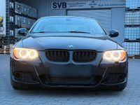 Gebraucht BMW 320 184 PS (135 kW) 2012 Schwarz Coupé